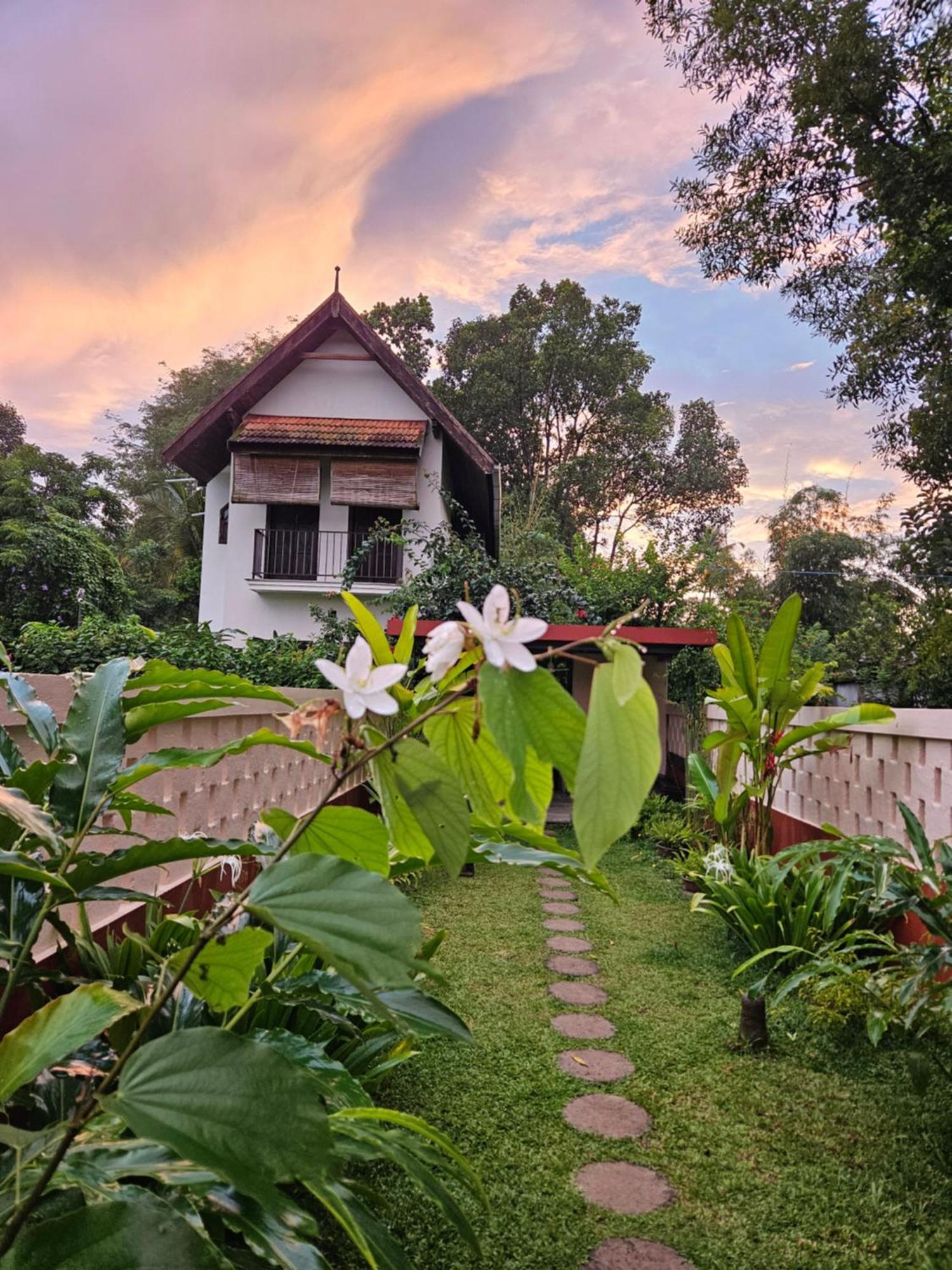 Villa Mia Mararikulam Eksteriør billede